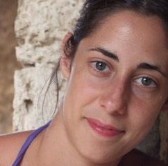 María Lucas Profesora Masaje Californiano en España Barcelona Madrid Baleares Bilbao Santander Galicia